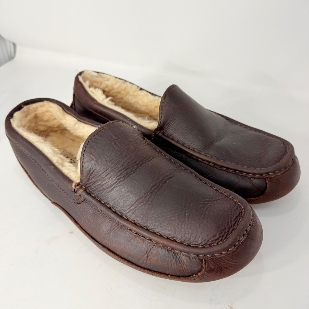 UGG Ascot Mens Leather Slippers Dark Brown Sheepskin Loafers Size 11